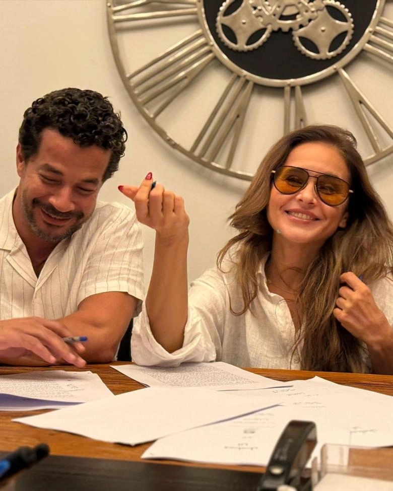 Picsart_25-10-12_22-29-29-435