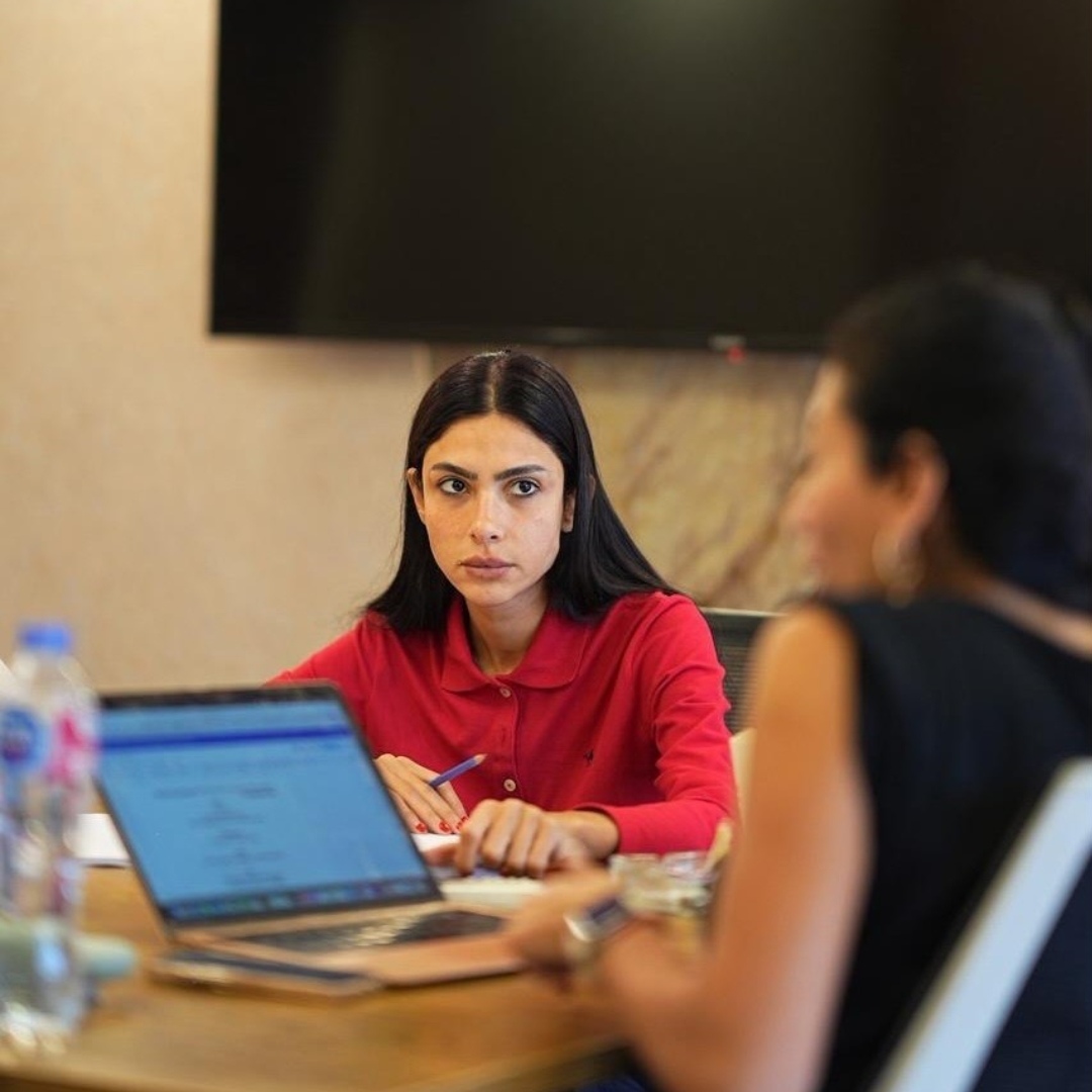 Screenshot_20251216_200926_com.instagram.android_edit_1525432484998485